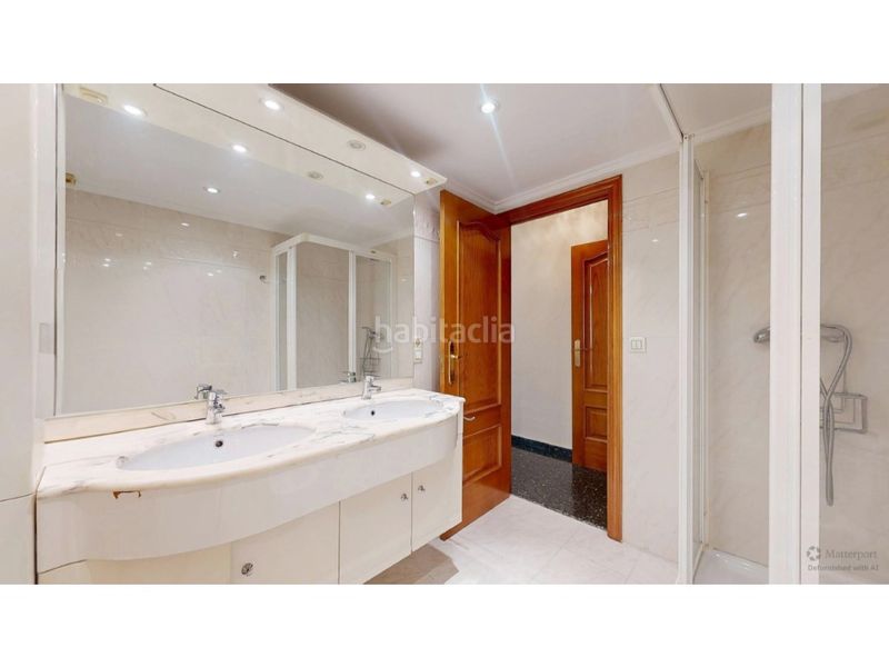 Piso vivienda amplia de 4 dormitorios junto a monforte y el turia en Valencia - Imagen 12