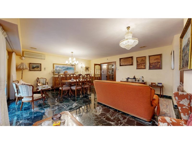 Foto af5596fe-55f5-4864-990a-b7ef3ec186a2. Pis amb aparcament a Arrancapins Valencia