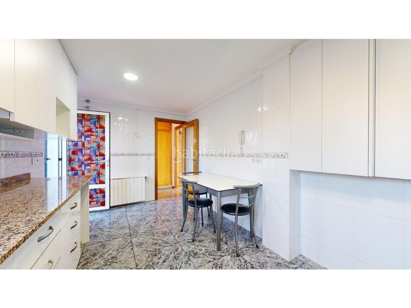 Foto 56f9dc0d-a7c4-4caf-abe3-208d4cf96387. Casa amb aparcament a Centro-El Castillo Sagunt