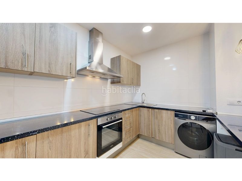 Piso tu nuevo hogar o inversión a tan solo 5 minutos de la playa en Valencia - Imagen 8