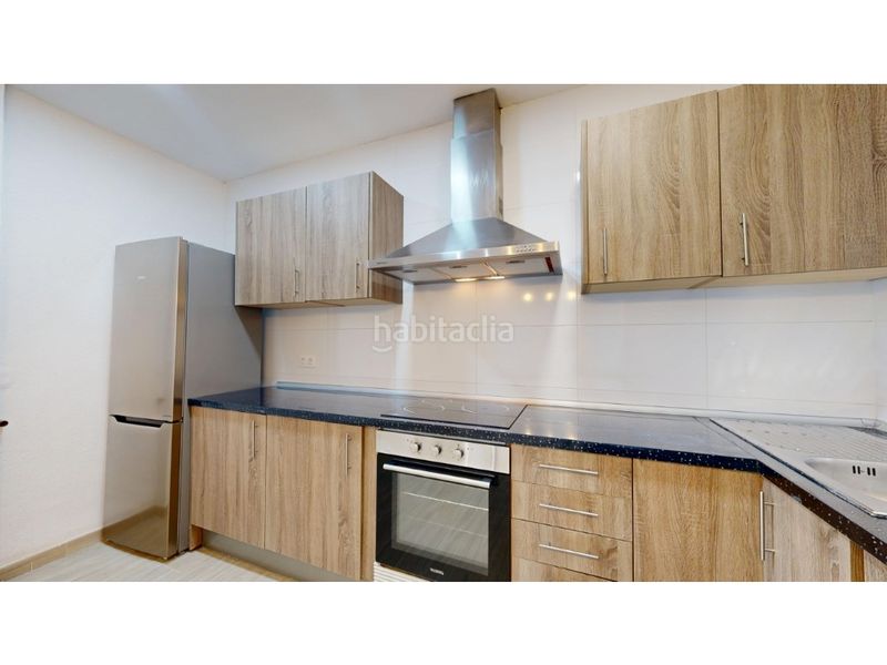 Piso tu nuevo hogar o inversión a tan solo 5 minutos de la playa en Valencia - Imagen 10