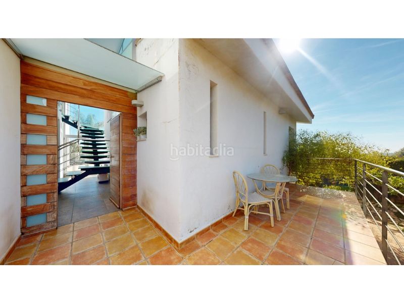 Foto 32840470-9351-402d-a2c9-dc88943cfc6b. Casa amb aparcament a Rocafort