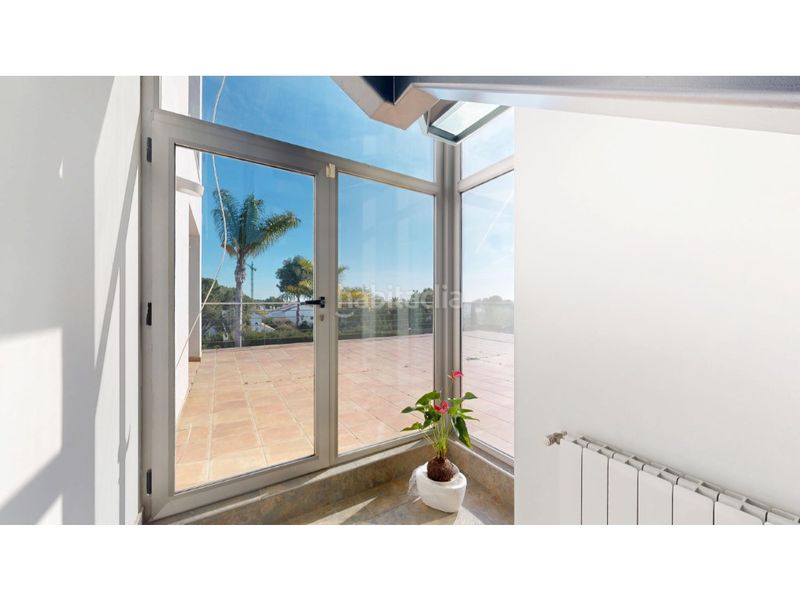 Foto 379400fd-1824-4995-acbb-83a4b3196093. Casa amb aparcament a Rocafort