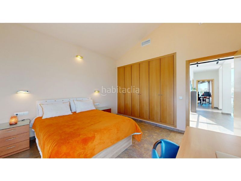 Foto 57ce27cd-712e-448f-96f5-eba88a9447e3. Casa amb aparcament a Rocafort