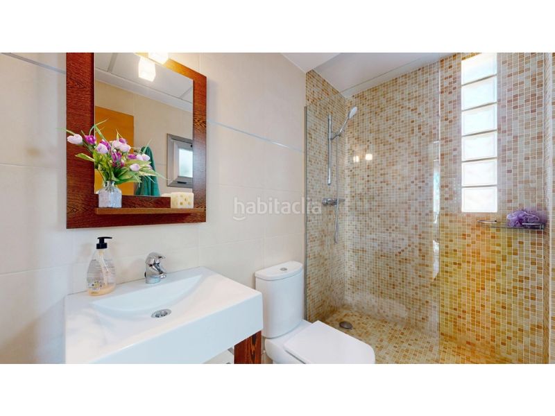 Foto 69209a60-5961-44f2-b0cb-01382d98a7b3. Casa amb aparcament a Rocafort