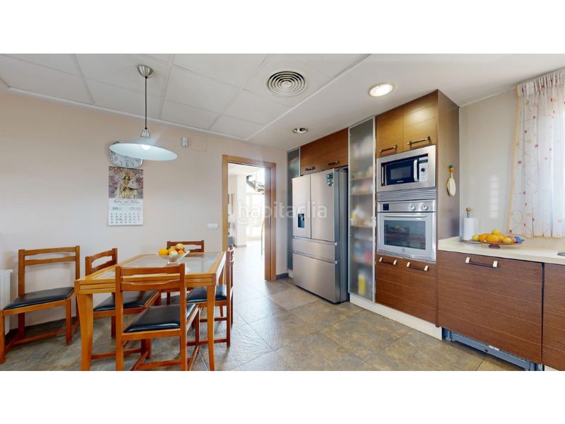 Foto 8723df4c-2121-4216-8163-aa22aa7f14f1. Casa amb aparcament a Rocafort