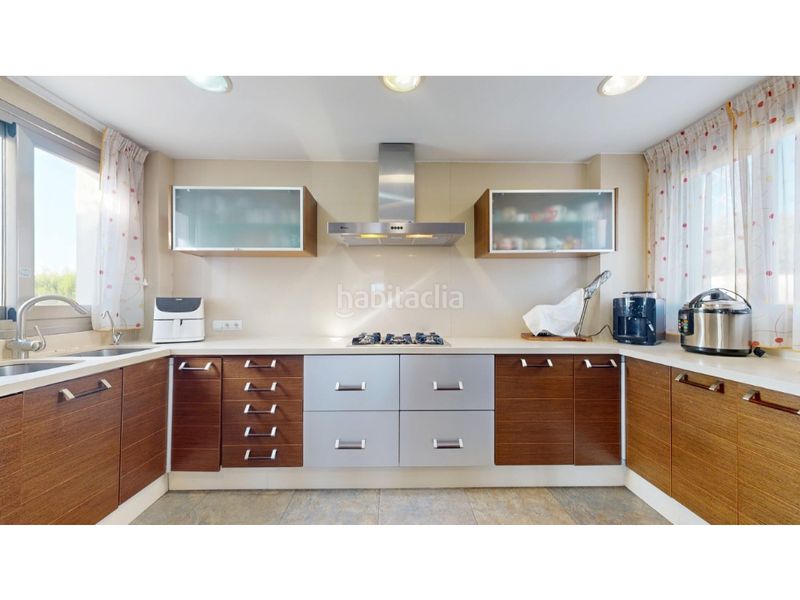 Foto 9fd130d3-ef16-4edf-b1b4-8041d4623230. Casa amb aparcament a Rocafort