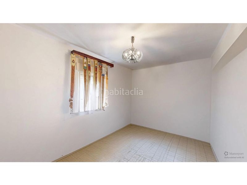 Foto e105acc9-51d7-41bc-9a14-c184c7a92823. Xalet amb piscina a Carcaixent