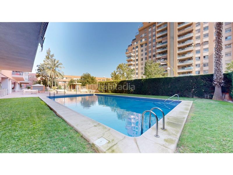 Foto 09355beb-53d8-47e9-81d2-23eb207d221d. Pis amb aparcament a La Constitución-Canaleta Mislata