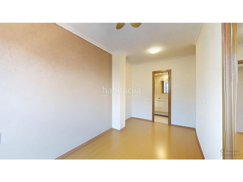 Foto 12e35ee2-d479-46ca-992a-0b2343f0d9fc. Pis amb aparcament a La Constitución-Canaleta Mislata