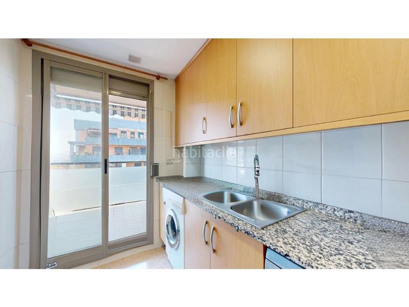 Foto 5774ad80-0483-4f58-8ab8-d6d0c9883b3f. Pis amb aparcament a La Constitución-Canaleta Mislata