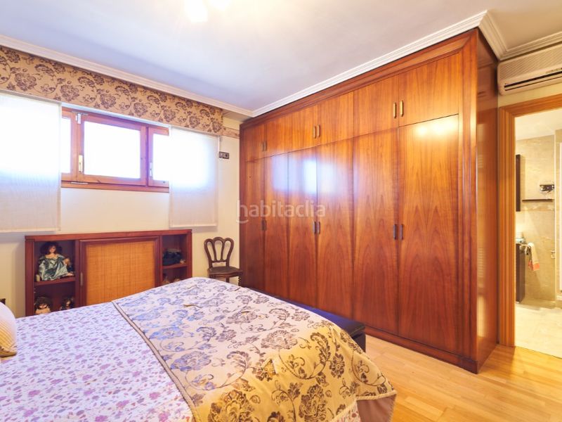 Foto e3de84ad-400b-46d4-8591-2e43abeee5c8. Casa adossada amb aparcament a Miralbueno Zaragoza