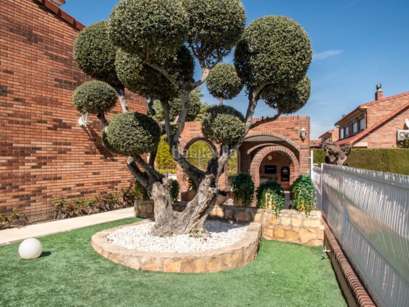 Foto 270c1709-55e4-4bfd-b9ce-4978feb7725b. Casa adossada amb aparcament piscina a Cuarte de Huerva