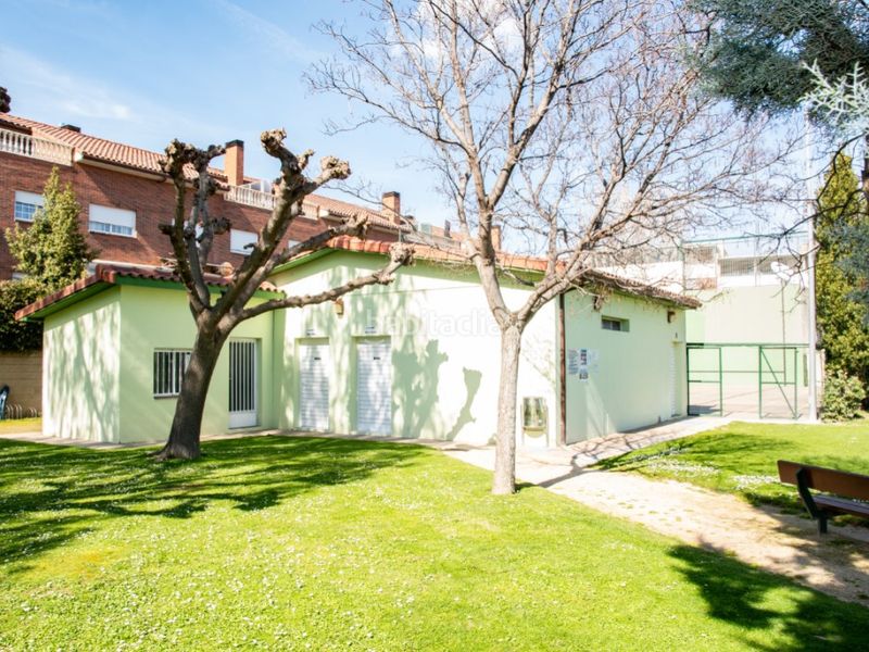 Foto 2792d8dc-6794-4828-b29d-3dec5b578064. Casa adossada amb aparcament piscina a Cuarte de Huerva