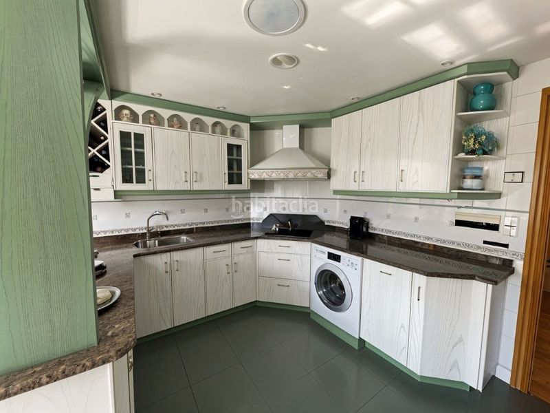 Foto 39a4f81e-0ef4-4aa5-bf5e-b6ff062316f5. Casa adossada amb aparcament piscina a Cuarte de Huerva