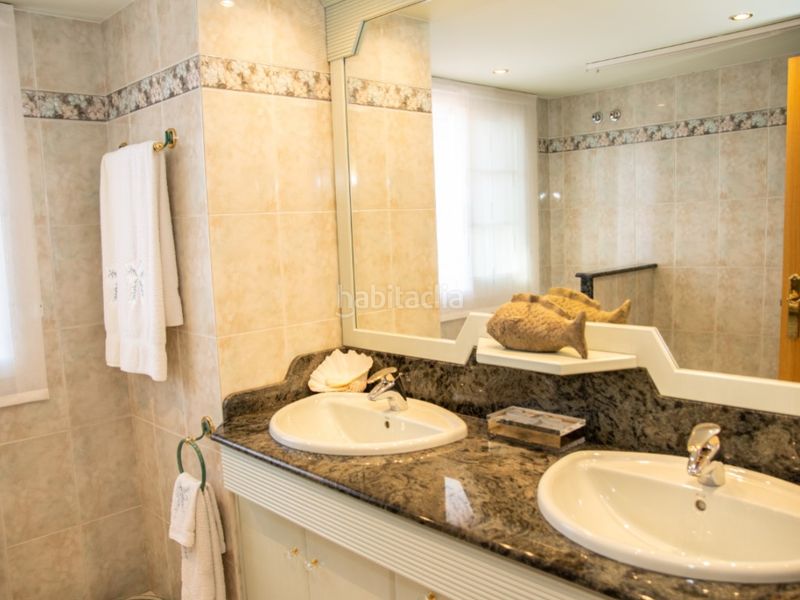 Foto 75af9546-ef35-464e-9c17-21dd14b2870d. Casa adossada amb aparcament piscina a Cuarte de Huerva