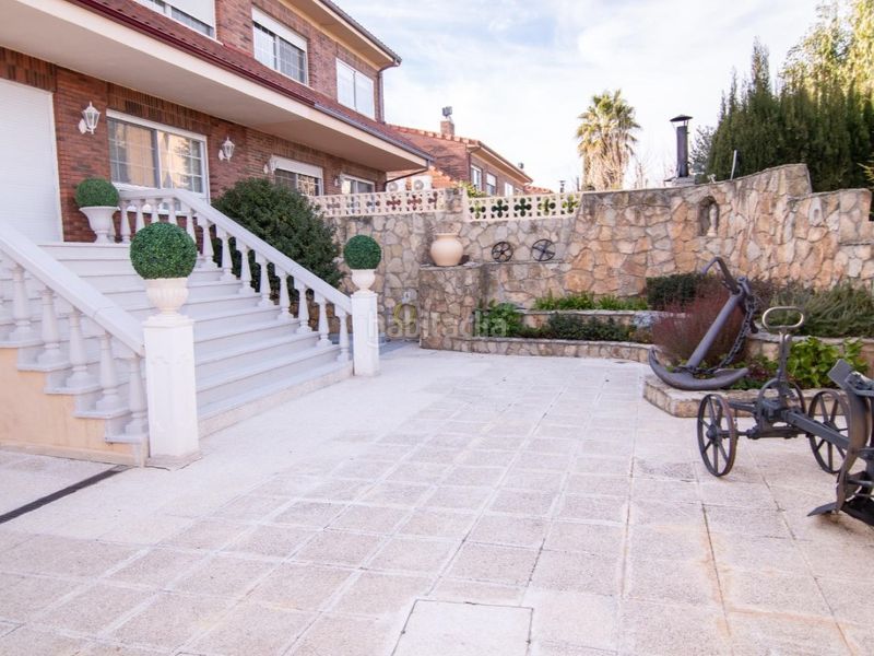 Foto 89b6feea-ae4a-422f-8910-c7f232c4d1b4. Casa adossada amb aparcament piscina a Cuarte de Huerva