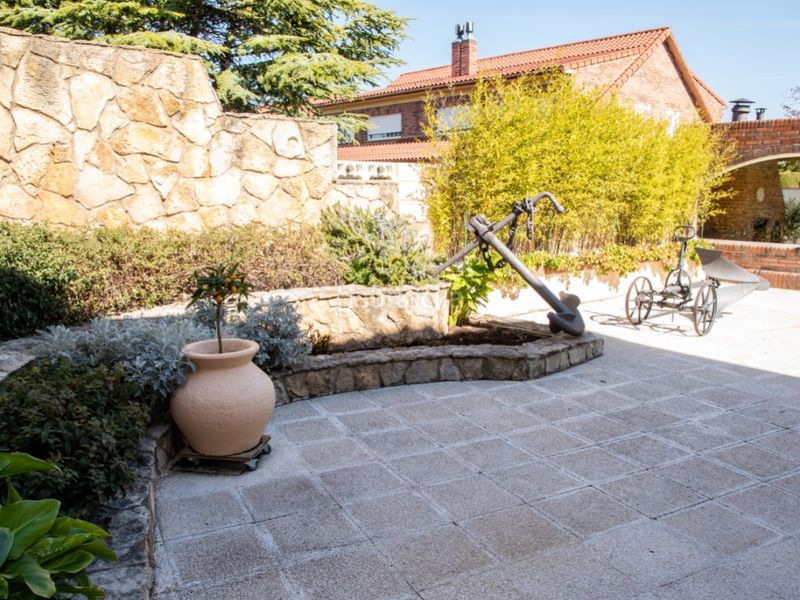 Foto a11a6200-daaa-401e-a019-c0ace558e746. Casa adossada amb aparcament piscina a Cuarte de Huerva