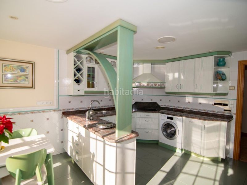 Foto cdf8ef2d-dfde-43d2-b4de-607a5f62cbcb. Casa adossada amb aparcament piscina a Cuarte de Huerva