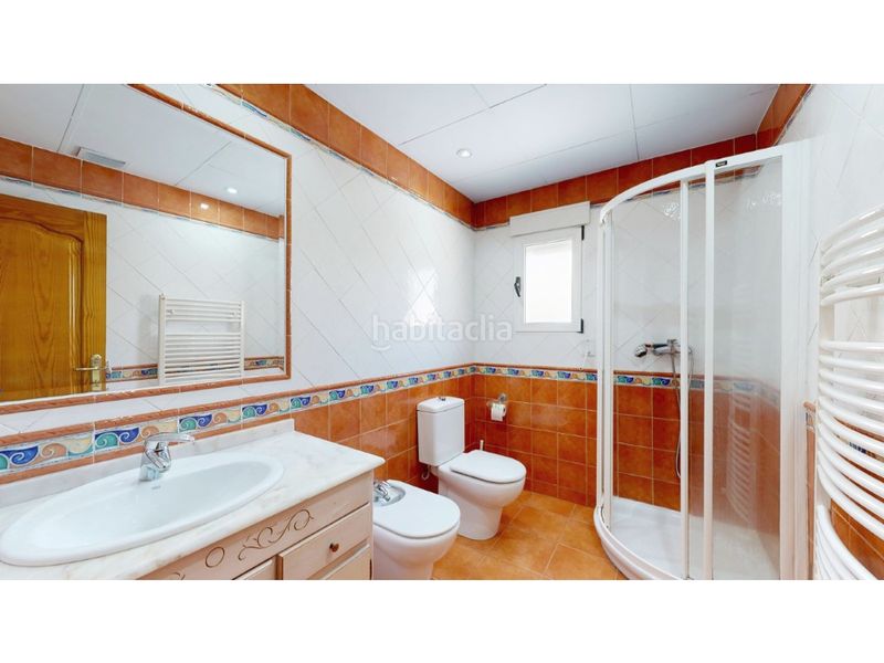 Foto b1982854-d059-4e91-a6bb-8e51e36d6480. Casa amb calefacció aparcament a Carcaixent