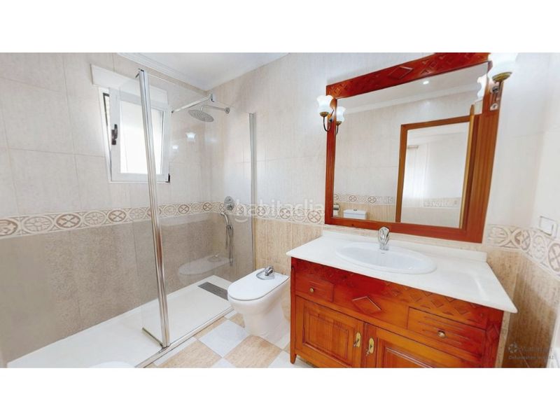 Foto e06f425e-0388-483c-ad48-a67bd250b083. Casa amb calefacció aparcament a Carcaixent