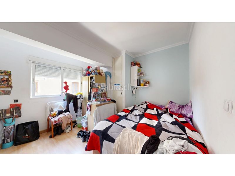Foto bebfcb18-b826-47f1-a1ac-a677cf84a141. Pis a Juzgados Mislata