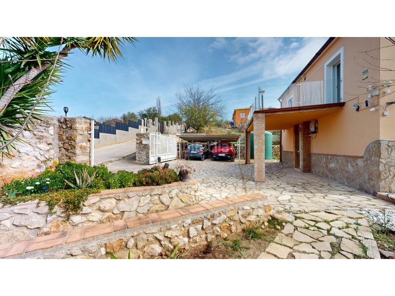 Foto 3836167d-a1f8-4908-b711-2d1f5f083b42. Xalet amb aparcament a Vilafamés