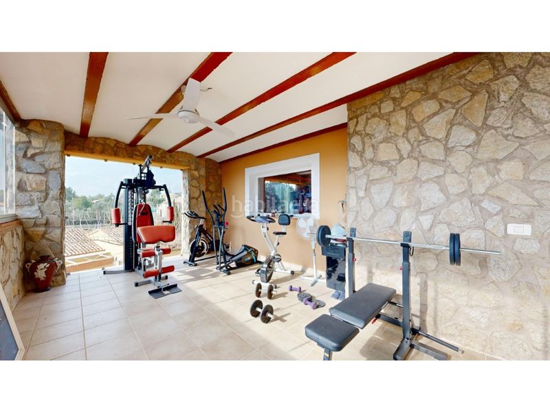 Foto ffe2c245-bdb1-4899-b99f-4b9c8739f823. Xalet amb aparcament a Vilafamés