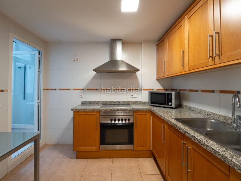 Foto 22bb146f-3045-4908-8779-f6dfa0e0ba68. Pis amb aparcament a Centro Chiva