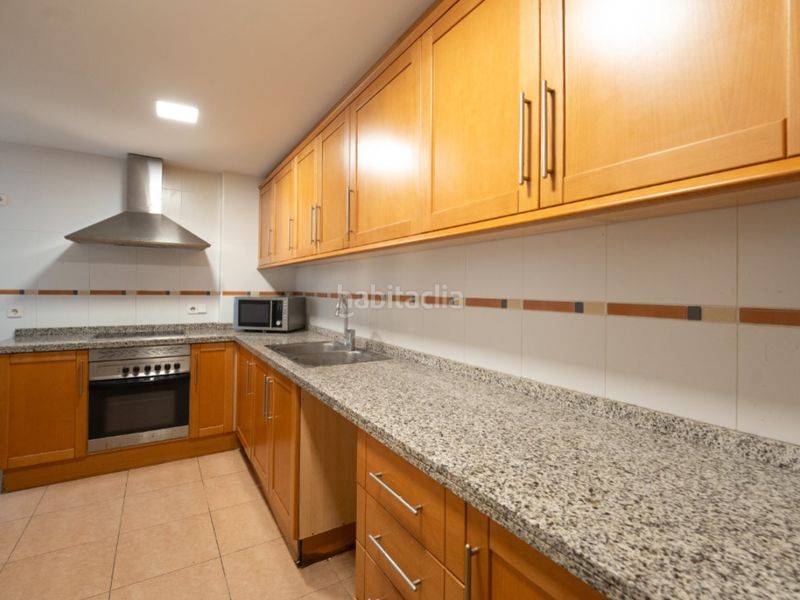 Foto 39cb9404-54dc-441b-bec2-0358591e001c. Pis amb aparcament a Centro Chiva