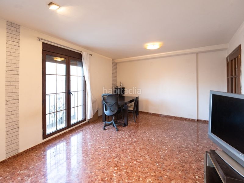 Foto 79b407bc-d660-453f-aca0-77f366df4f5e. Pis amb aparcament a Centro Chiva