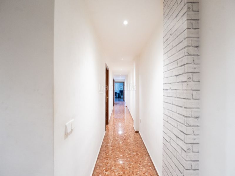 Foto 9352eef3-0aab-45ed-bace-cf909ad34254. Pis amb aparcament a Centro Chiva