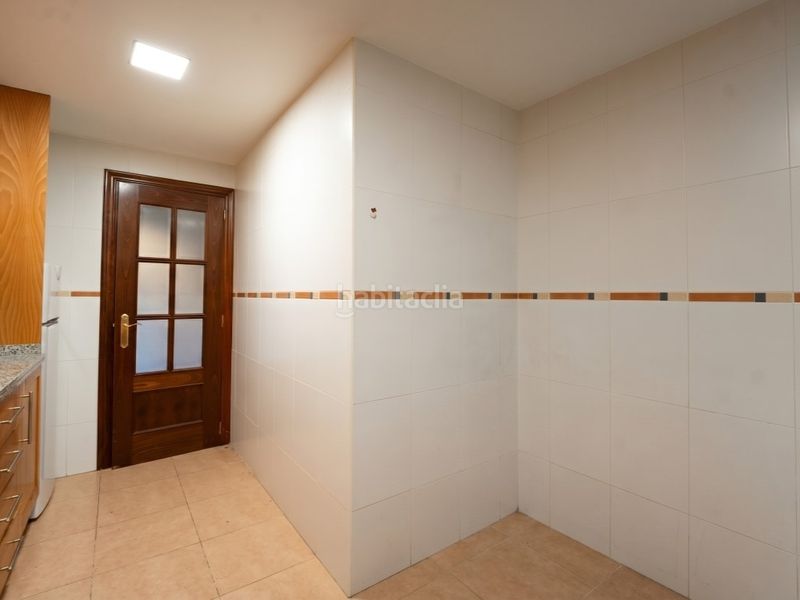 Foto c3ef9cca-057b-442c-9d15-cb864df5259e. Pis amb aparcament a Centro Chiva