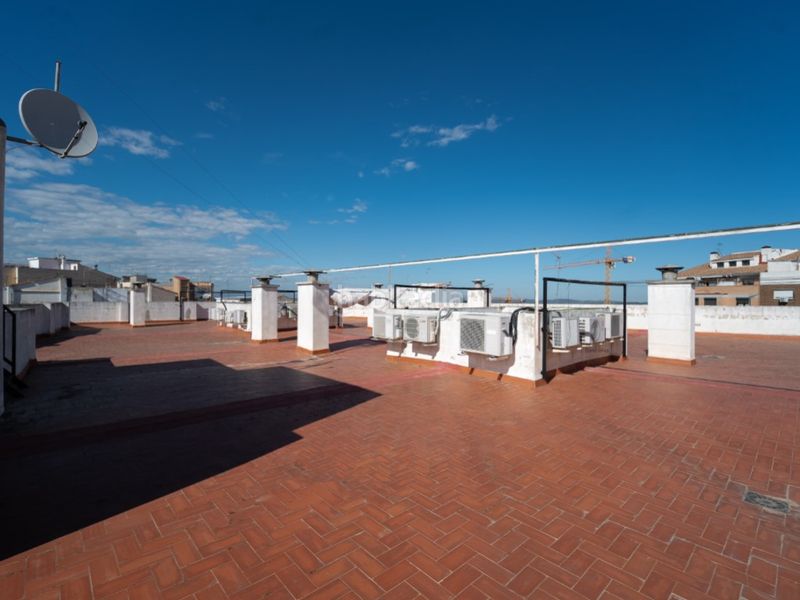 Foto d6c3648f-13e1-4ea0-bd9a-99afaa3d134f. Pis amb aparcament a Centro Chiva