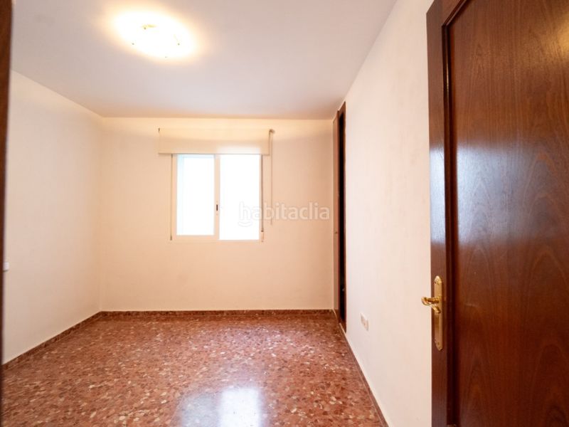 Foto dc78c075-9d23-4438-95fa-ec0aa13da93e. Pis amb aparcament a Centro Chiva