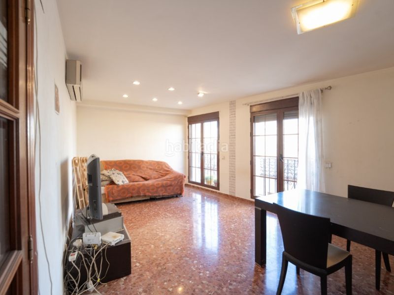 Foto eeee3711-c37b-4bc0-ab27-cf2a11cb1874. Pis amb aparcament a Centro Chiva