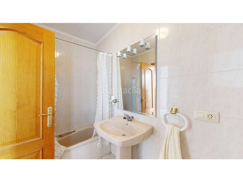Foto d0718541-bf50-461c-8065-73d324704d76. Casa amb aparcament a Carcaixent