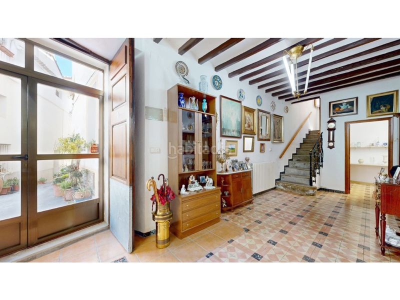 Foto 08fb7a24-56b2-4a45-840c-8c6d51ad9b93. Casa amb aparcament a Benimantell