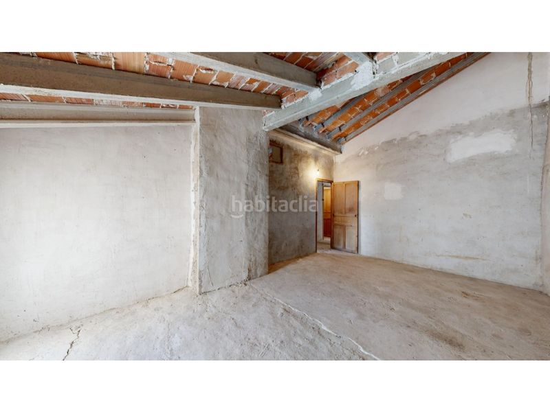 Foto 13d50489-2633-493f-b1ef-6819022c89f8. Casa amb aparcament a Benimantell