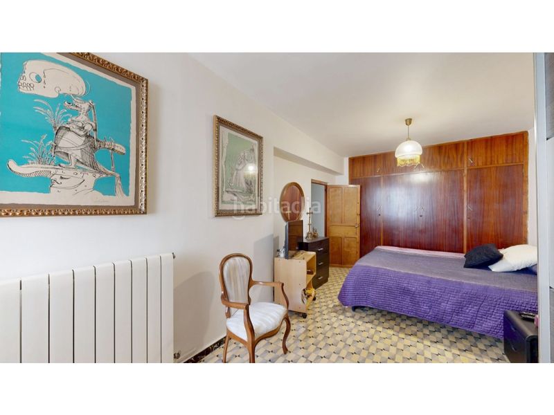 Foto 2a706940-a315-4757-87ab-07b2f610aeff. Casa amb aparcament a Benimantell