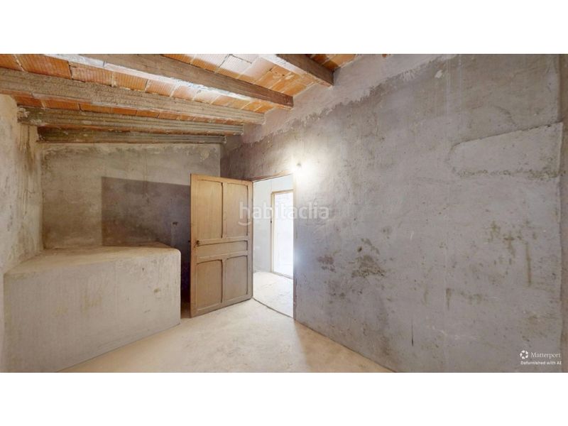 Foto 2b93c9f4-42a0-4139-b131-86044466d3b3. Casa amb aparcament a Benimantell