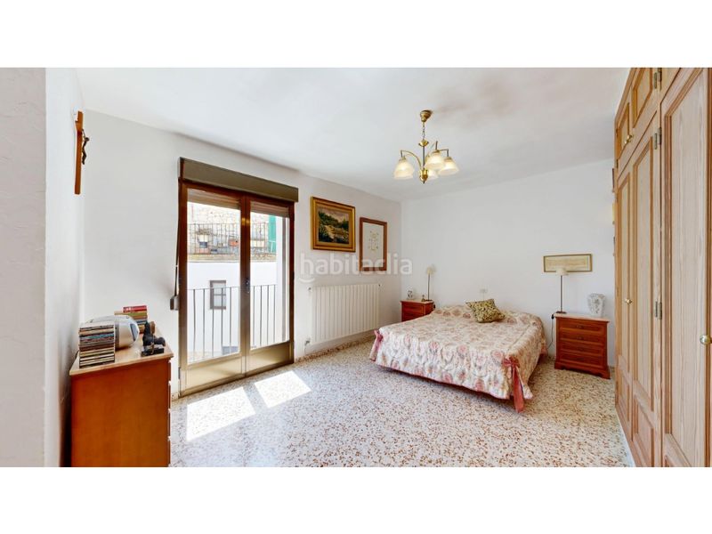 Foto 52a5275a-468c-49d5-861c-399ec2ba4101. Casa amb aparcament a Benimantell