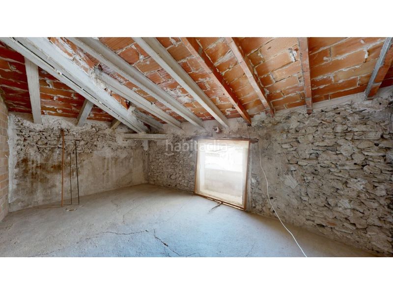 Foto 7e0c6901-a962-4362-9cea-68a49ae0e0d3. Casa amb aparcament a Benimantell