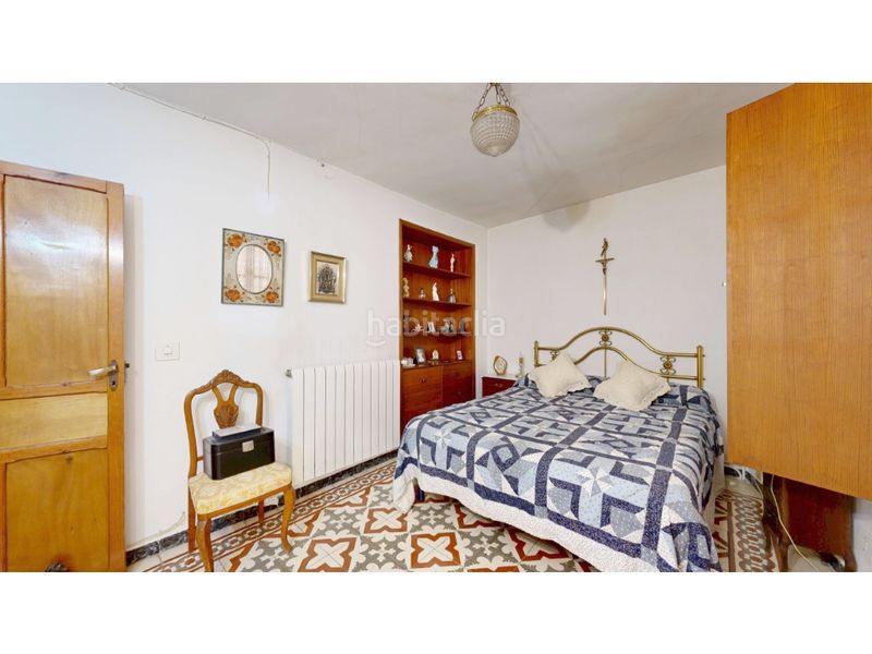 Foto a2535e90-ecee-4a13-a162-d83b388fe37f. Casa amb aparcament a Benimantell