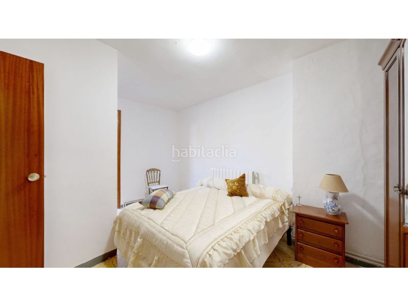 Foto db5716d3-5c9a-43d7-86d5-28f22754cf0b. Casa amb aparcament a Benimantell