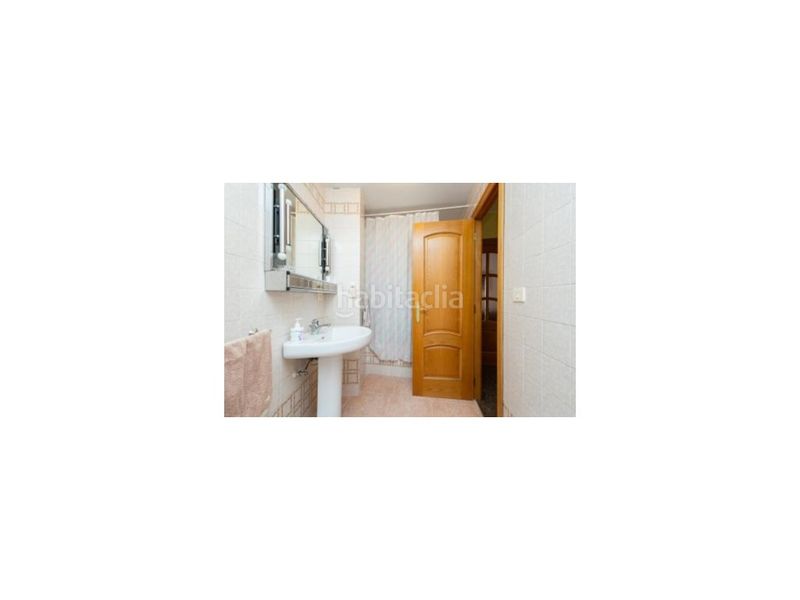 Foto 992e5d5a-c5eb-4276-8460-3c735f6732de. Pis a Barrio de Campanar Valencia