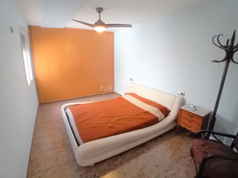Foto d0d3baec-d2ed-4701-bc7b-8ee6fd0ea840. Casa amb aparcament a Pobla del Duc (la)
