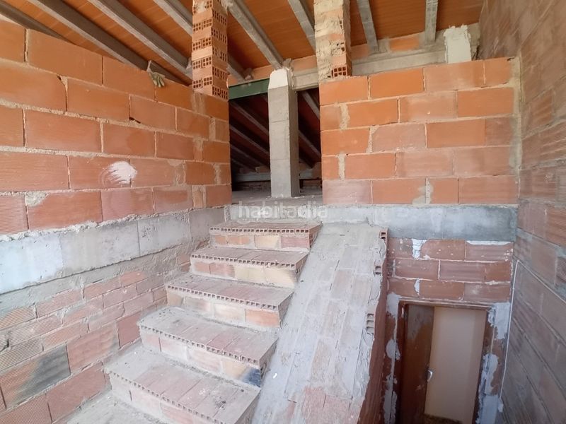 Foto f698e9db-fd2f-44e1-bb7a-8933bb92f308. Casa amb aparcament a Pobla del Duc (la)