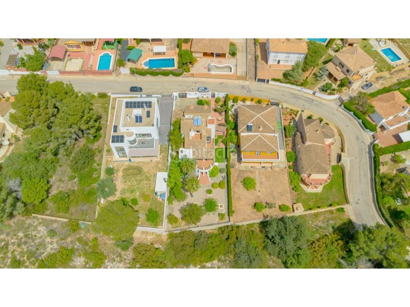 Foto 2628f164-6593-4929-8c8c-2f0dd08f06af. Xalet amb aparcament a Benifaió