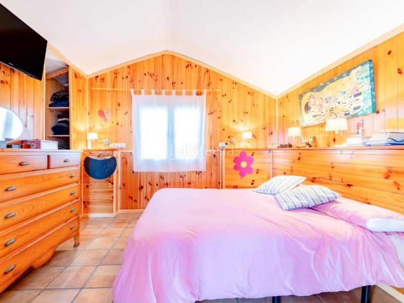 Foto 463cefb1-b0e0-4d1a-9e4a-d9c0d7d4999e. Xalet amb aparcament a Benifaió